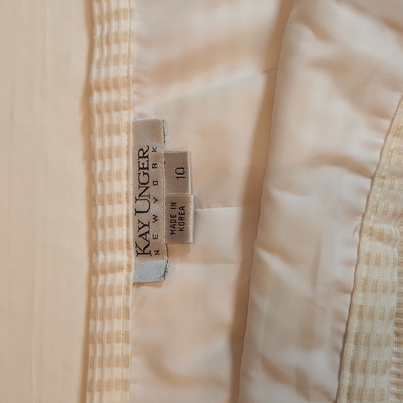 Kay Unger New York skirt, size 10. tan and white, ruffled trim - Picture 2 of 6